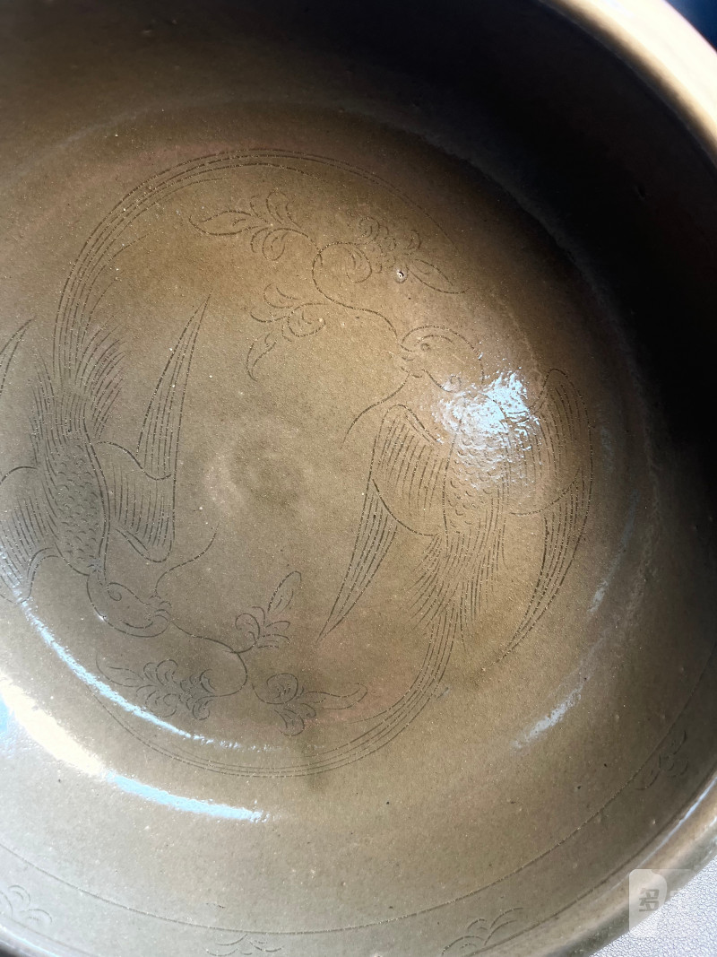 明或明以前  越窑青釉鹦鹉纹折沿洗 - 图8